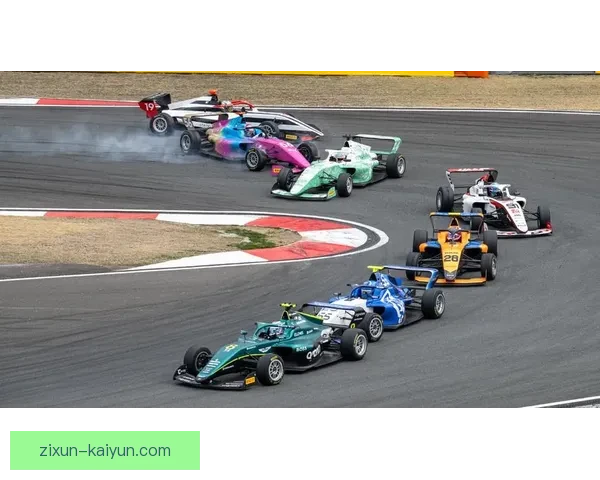 F1赛季最新动态：车队调整与技术革新引领赛道新变革